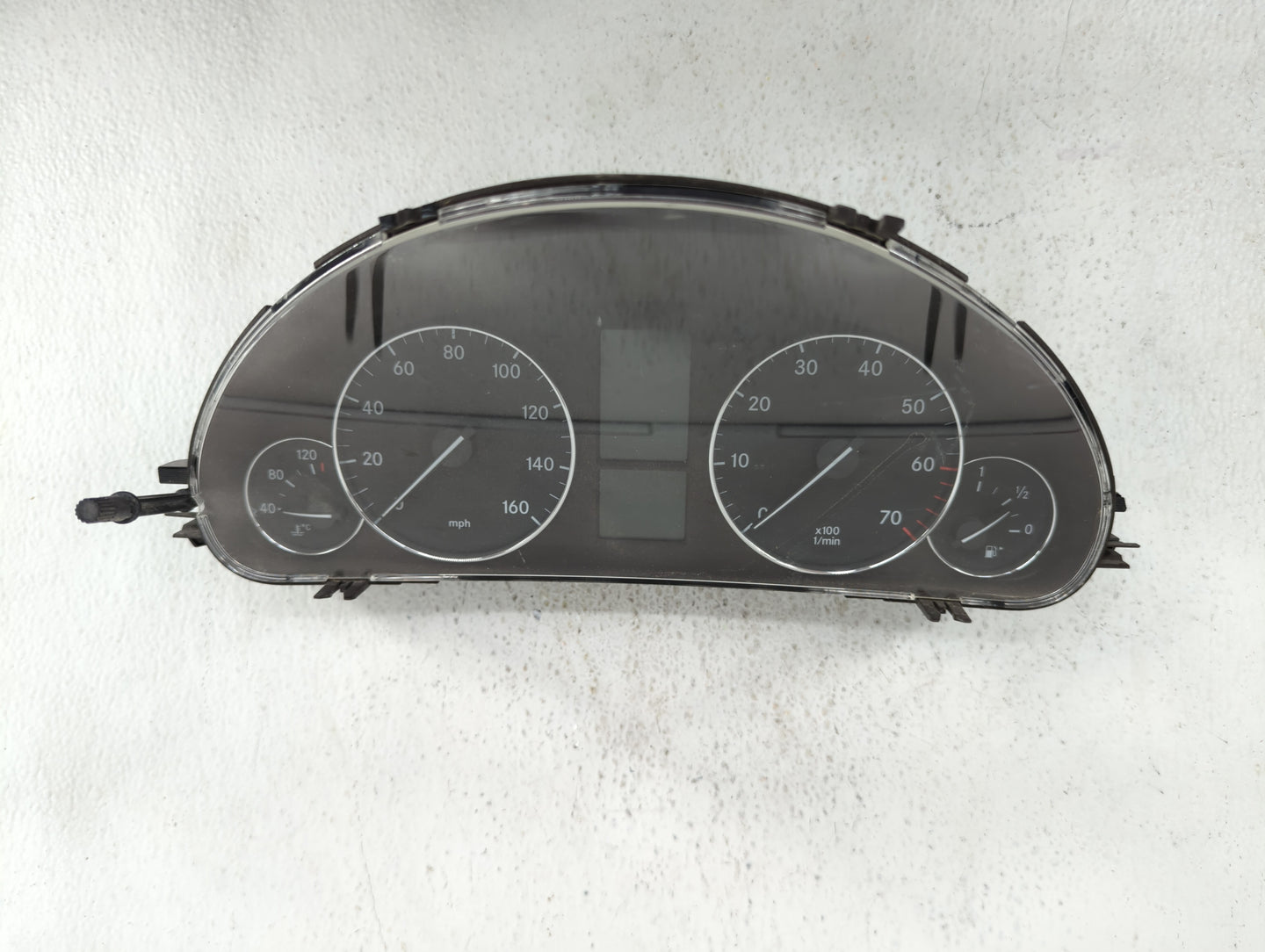2014 Chevrolet Silverado 1500 Instrument Cluster Speedometer Gauges P/N:A2035404747 Fits OEM Used Auto Parts - Oemusedautopa