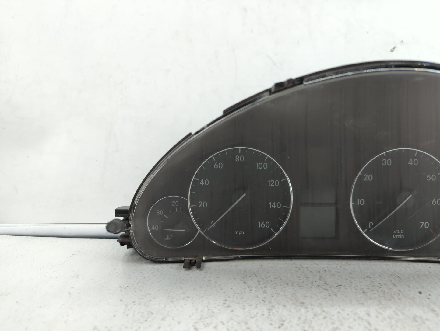 2014 Chevrolet Silverado 1500 Instrument Cluster Speedometer Gauges P/N:A2035404747 Fits OEM Used Auto Parts - Oemusedautopa