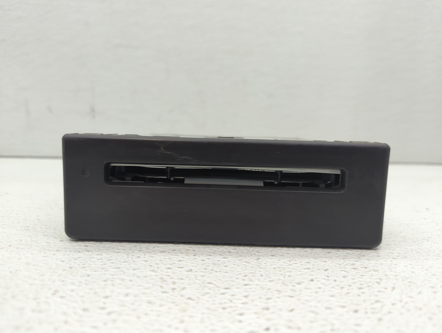 2014 Chevrolet Silverado 1500 Radio AM FM Cd Player Receiver Replacement P/N:23119513 13590747, 23135200 Fits Fits 2013 2015
