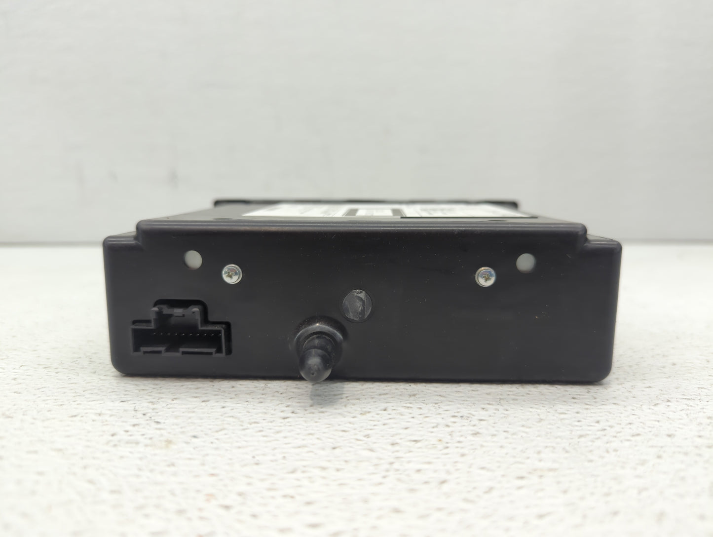 2014 Chevrolet Silverado 1500 Radio AM FM Cd Player Receiver Replacement P/N:23119513 13590747, 23135200 Fits Fits 2013 2015