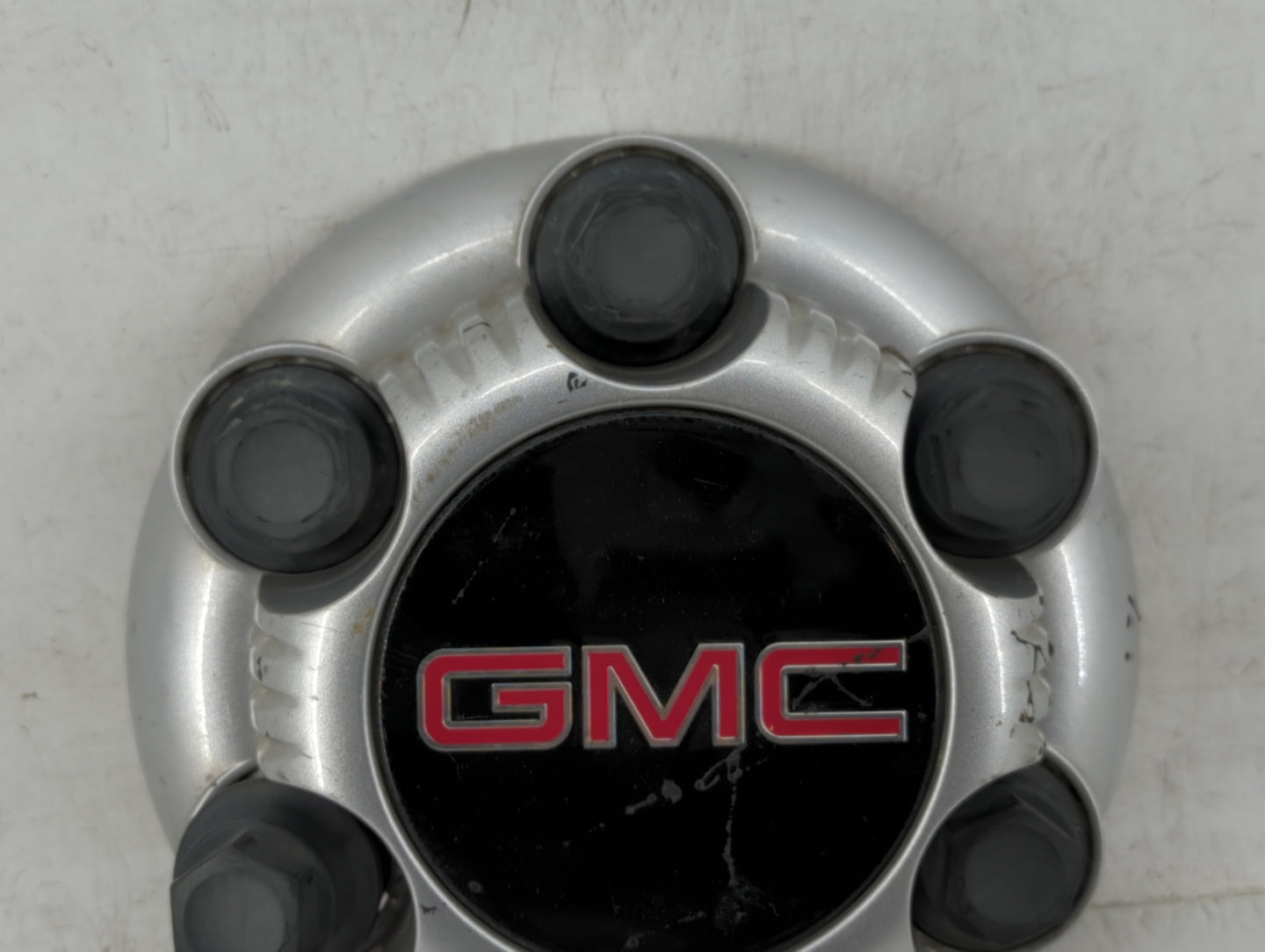2014 Chevrolet Silverado 1500 Rim Wheel Center Cap Silver - Oemusedautoparts1.com