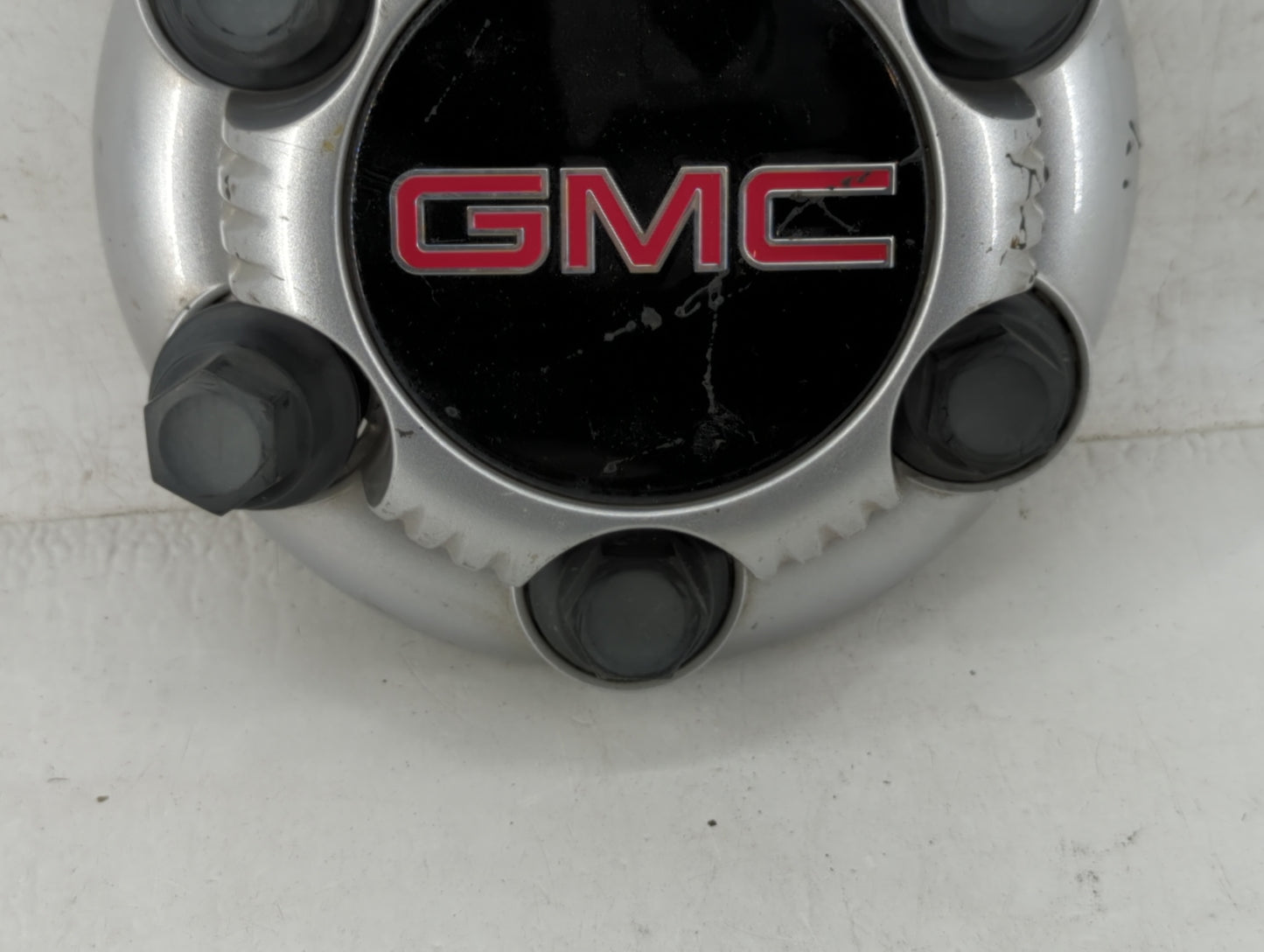2014 Chevrolet Silverado 1500 Rim Wheel Center Cap Silver - Oemusedautoparts1.com