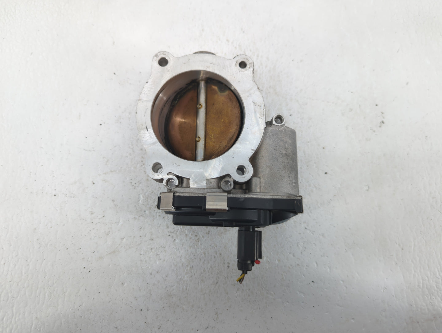 2014-2015 Chevrolet Silverado 1500 Throttle Body P/N:12632171BA Fits Fits 2014 2015 OEM Used Auto Parts - Oemusedautoparts1.