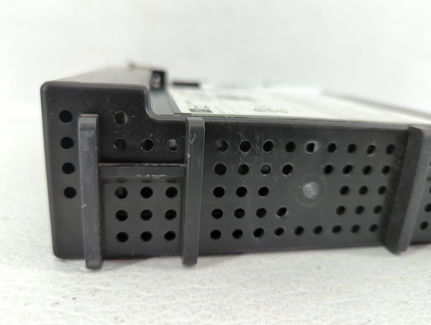2014-2014 Chevrolet Silverado 1500 Am Fm Cd Player Radio Receiver - Oemusedautoparts1.com