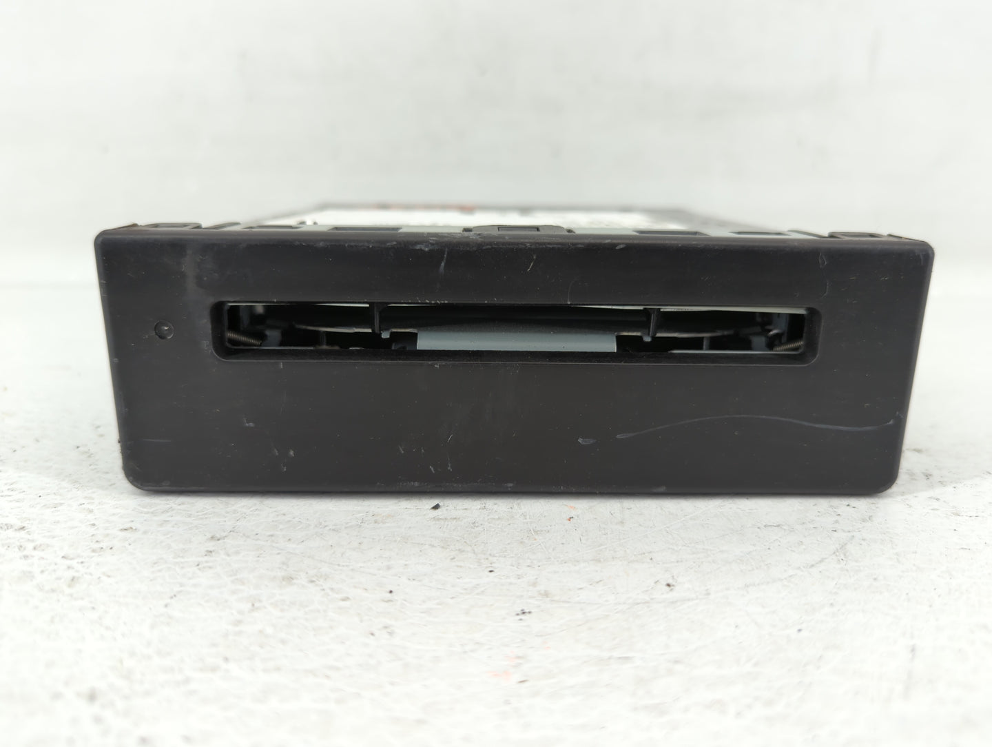 2014 Chevrolet Silverado 1500 Radio AM FM Cd Player Receiver Replacement Fits Fits 2013 2015 OEM Used Auto Parts - Oemusedau