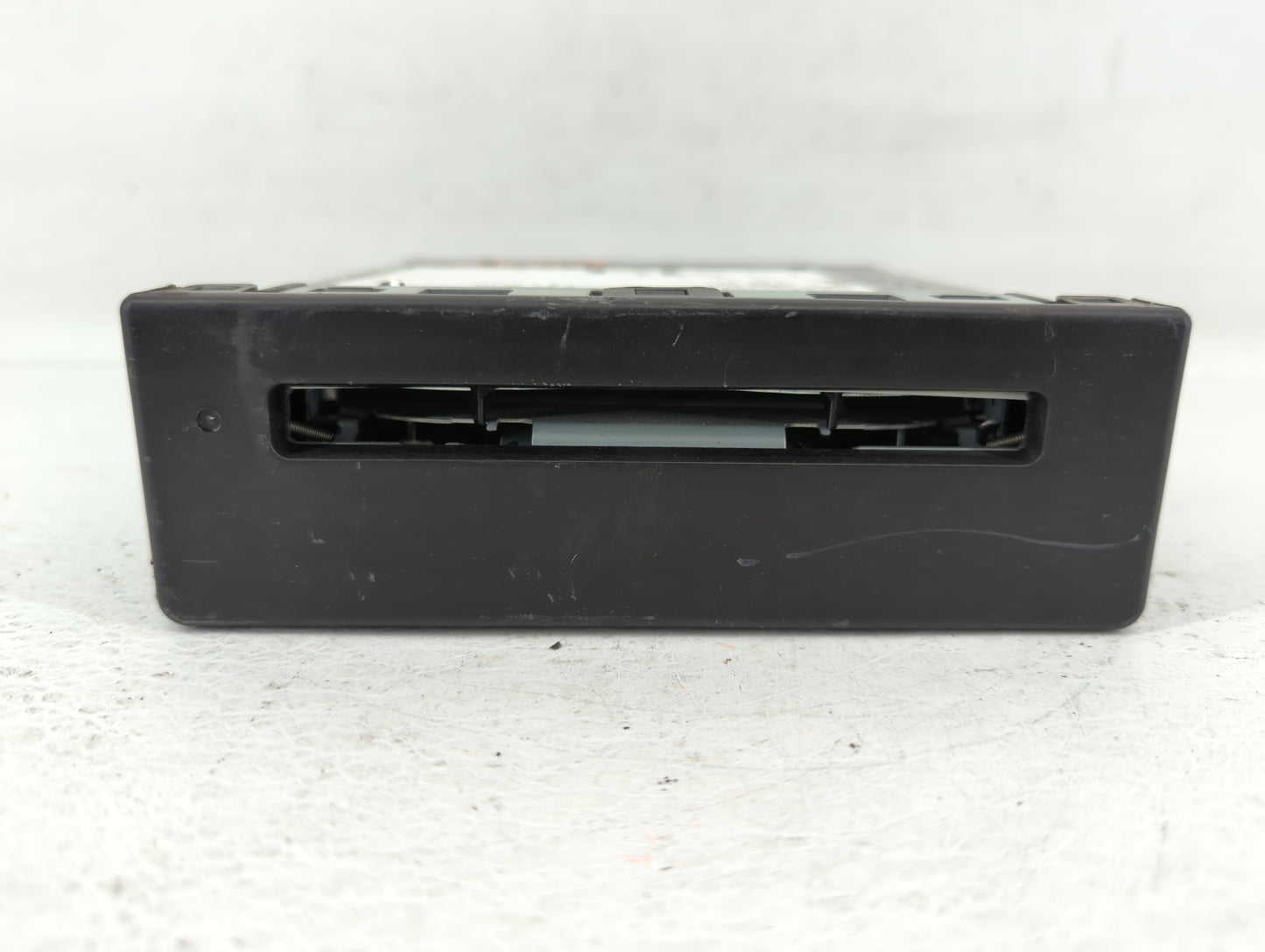 2014 Chevrolet Silverado 1500 Radio AM FM Cd Player Receiver Replacement Fits Fits 2013 2015 OEM Used Auto Parts - Oemusedau