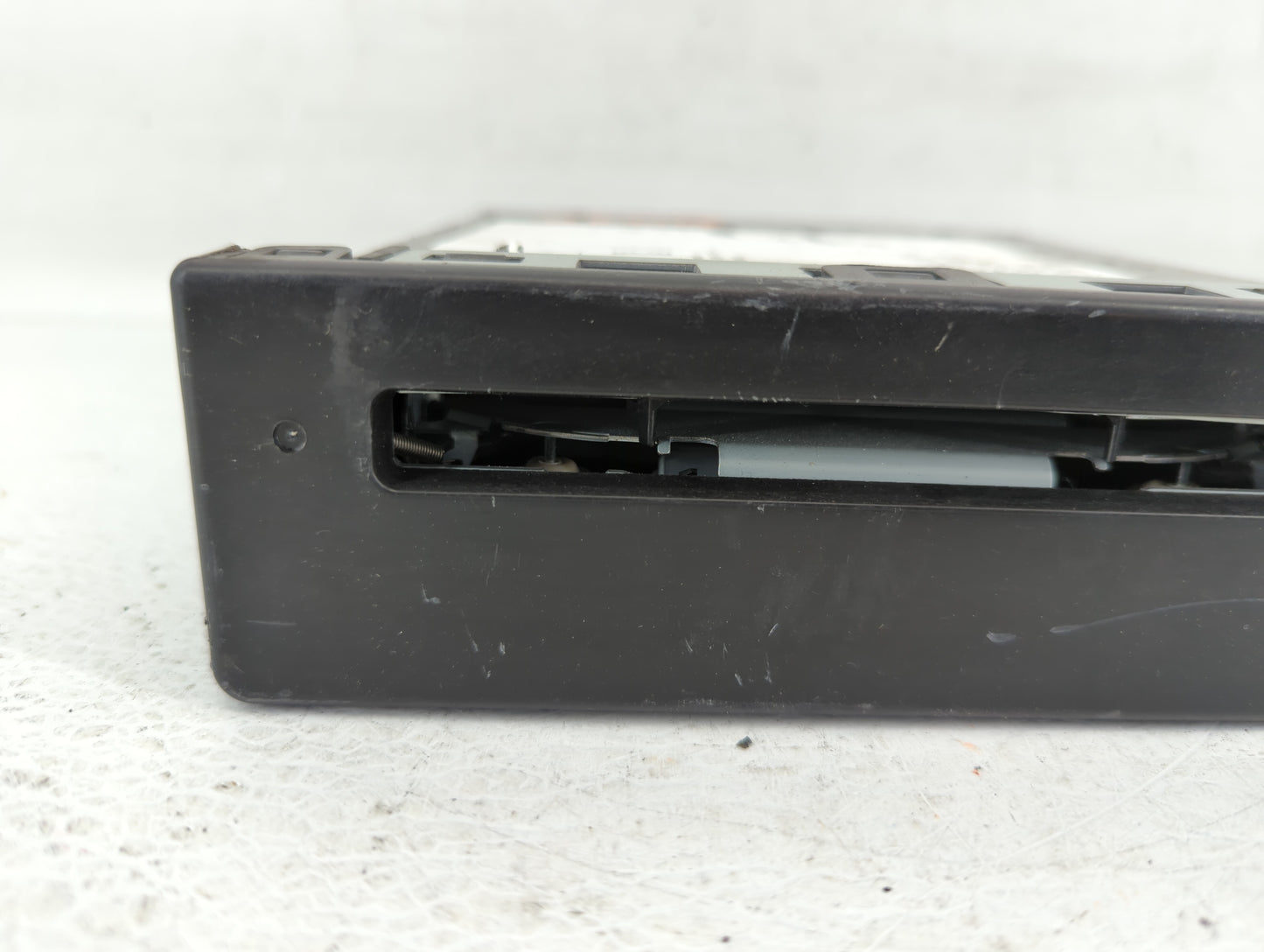 2014 Chevrolet Silverado 1500 Radio AM FM Cd Player Receiver Replacement Fits Fits 2013 2015 OEM Used Auto Parts - Oemusedau