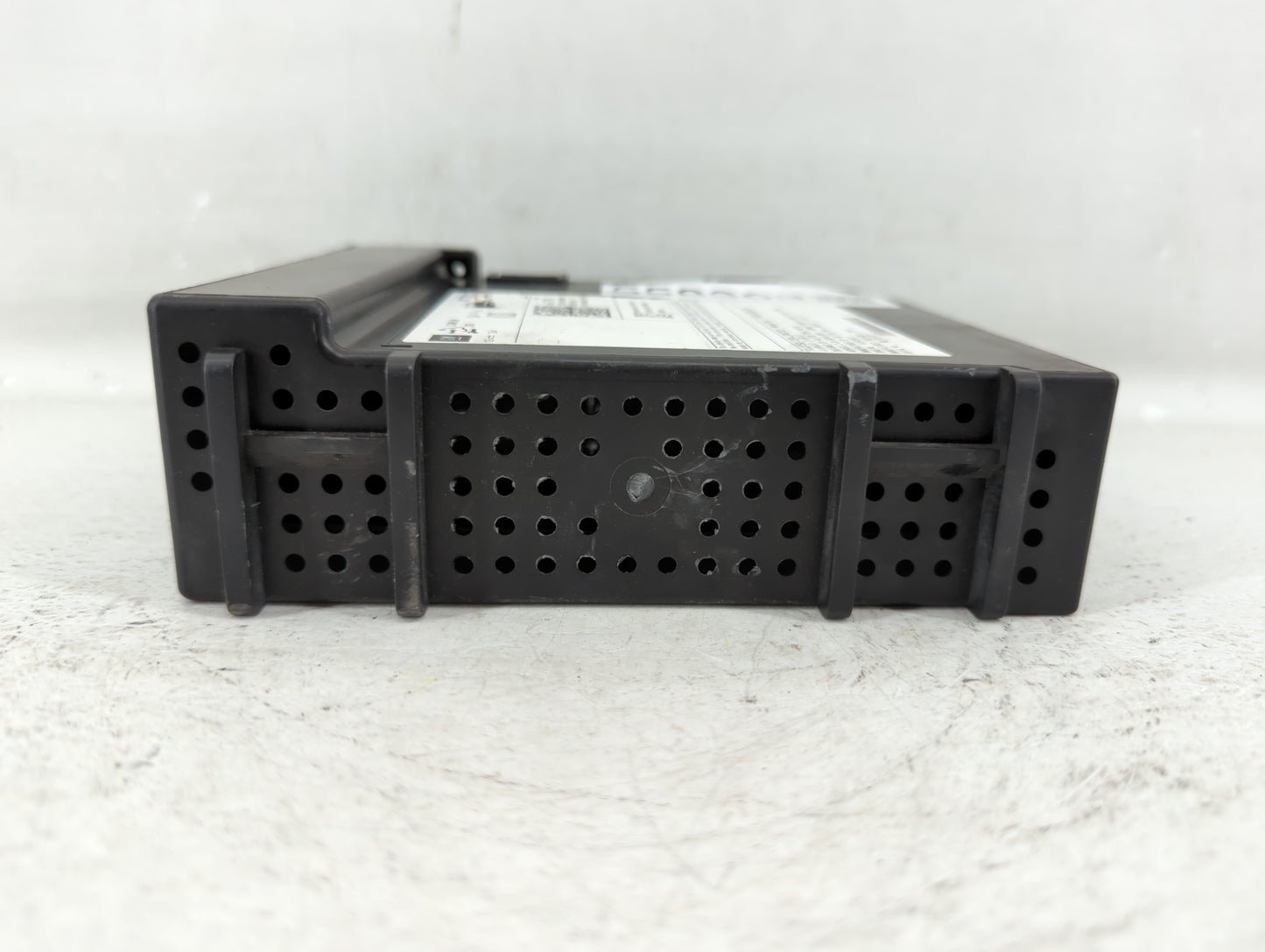 2014 Chevrolet Silverado 1500 Radio AM FM Cd Player Receiver Replacement P/N:13592795 Fits OEM Used Auto Parts - Oemusedauto