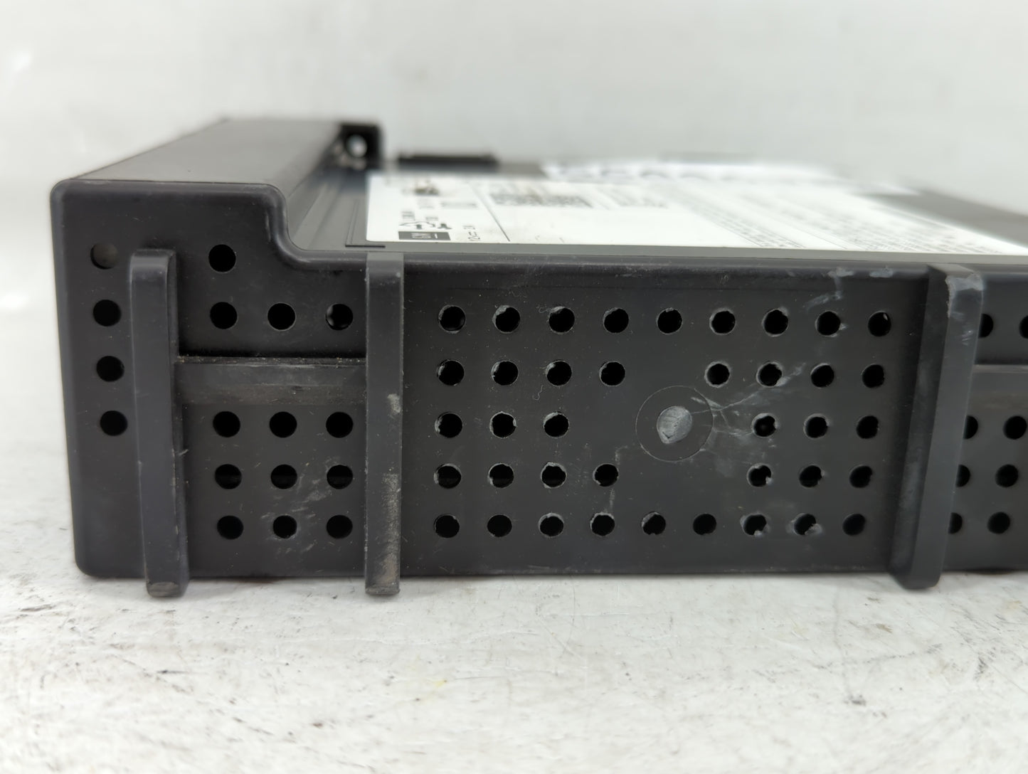 2014 Chevrolet Silverado 1500 Radio AM FM Cd Player Receiver Replacement P/N:13592795 Fits OEM Used Auto Parts - Oemusedauto