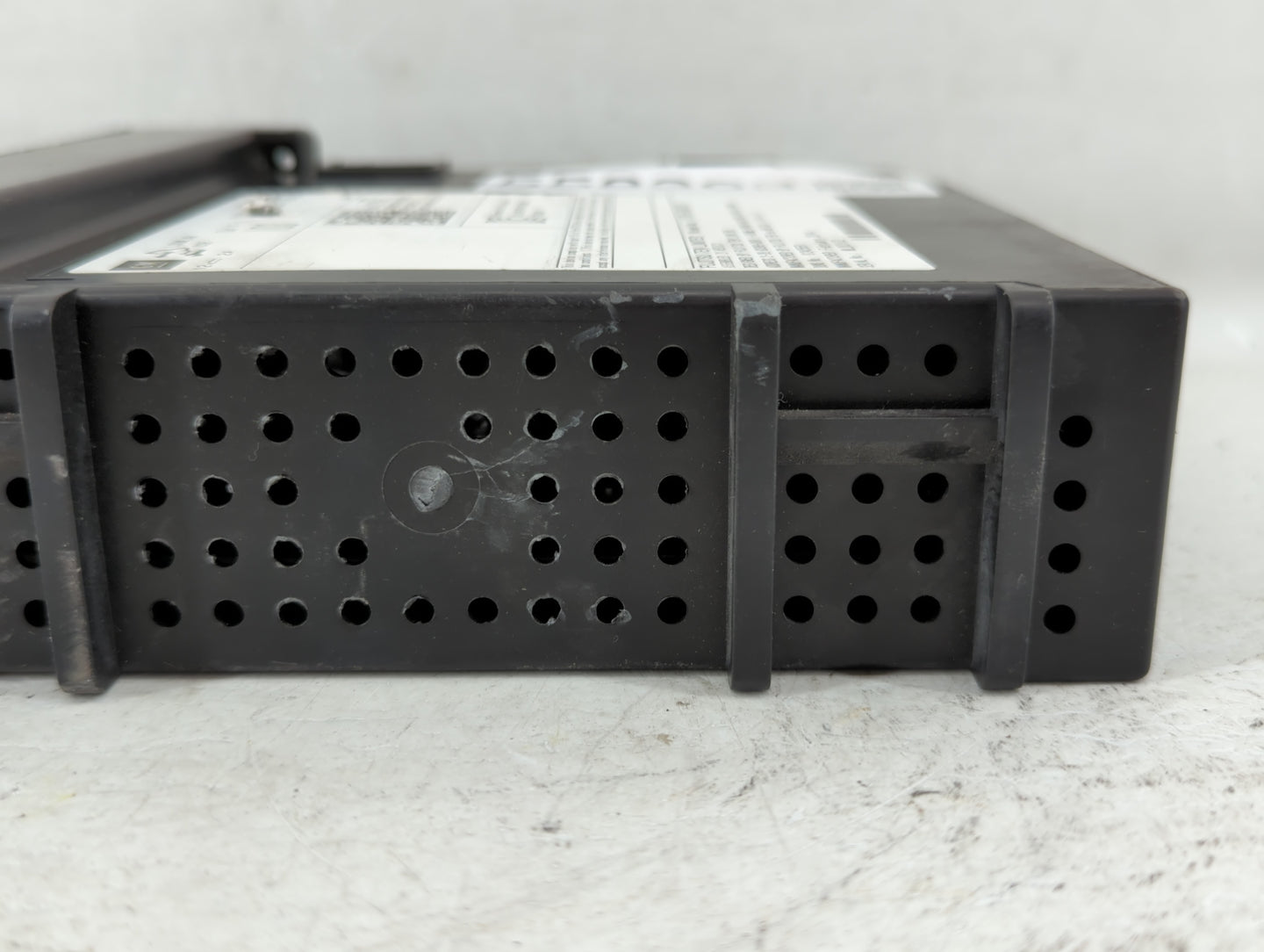 2014 Chevrolet Silverado 1500 Radio AM FM Cd Player Receiver Replacement P/N:13592795 Fits OEM Used Auto Parts - Oemusedauto