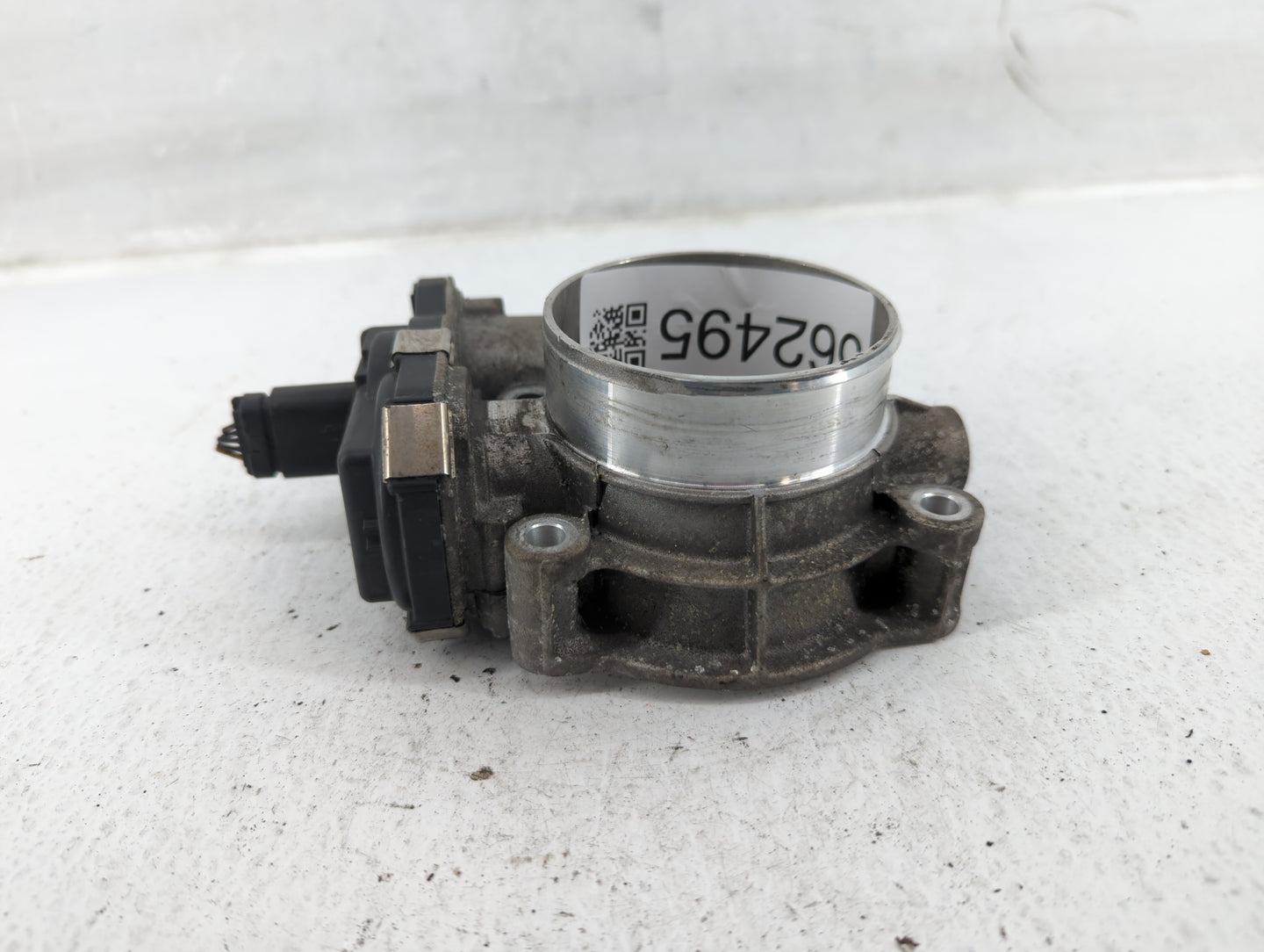 2014-2015 Chevrolet Silverado 1500 Throttle Body P/N:12632171BA Fits Fits 2014 2015 OEM Used Auto Parts - Oemusedautoparts1.