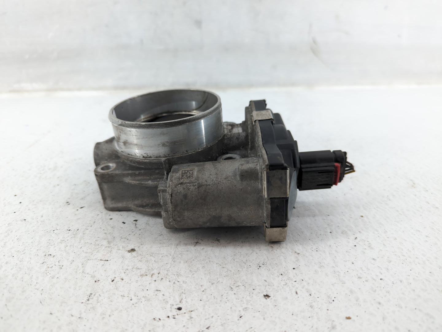 2014-2015 Chevrolet Silverado 1500 Throttle Body P/N:12632171BA Fits Fits 2014 2015 OEM Used Auto Parts - Oemusedautoparts1.
