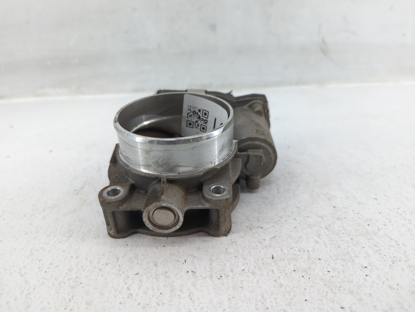 2014-2015 Chevrolet Silverado 1500 Throttle Body P/N:12632171BA Fits Fits 2014 2015 OEM Used Auto Parts - Oemusedautoparts1.