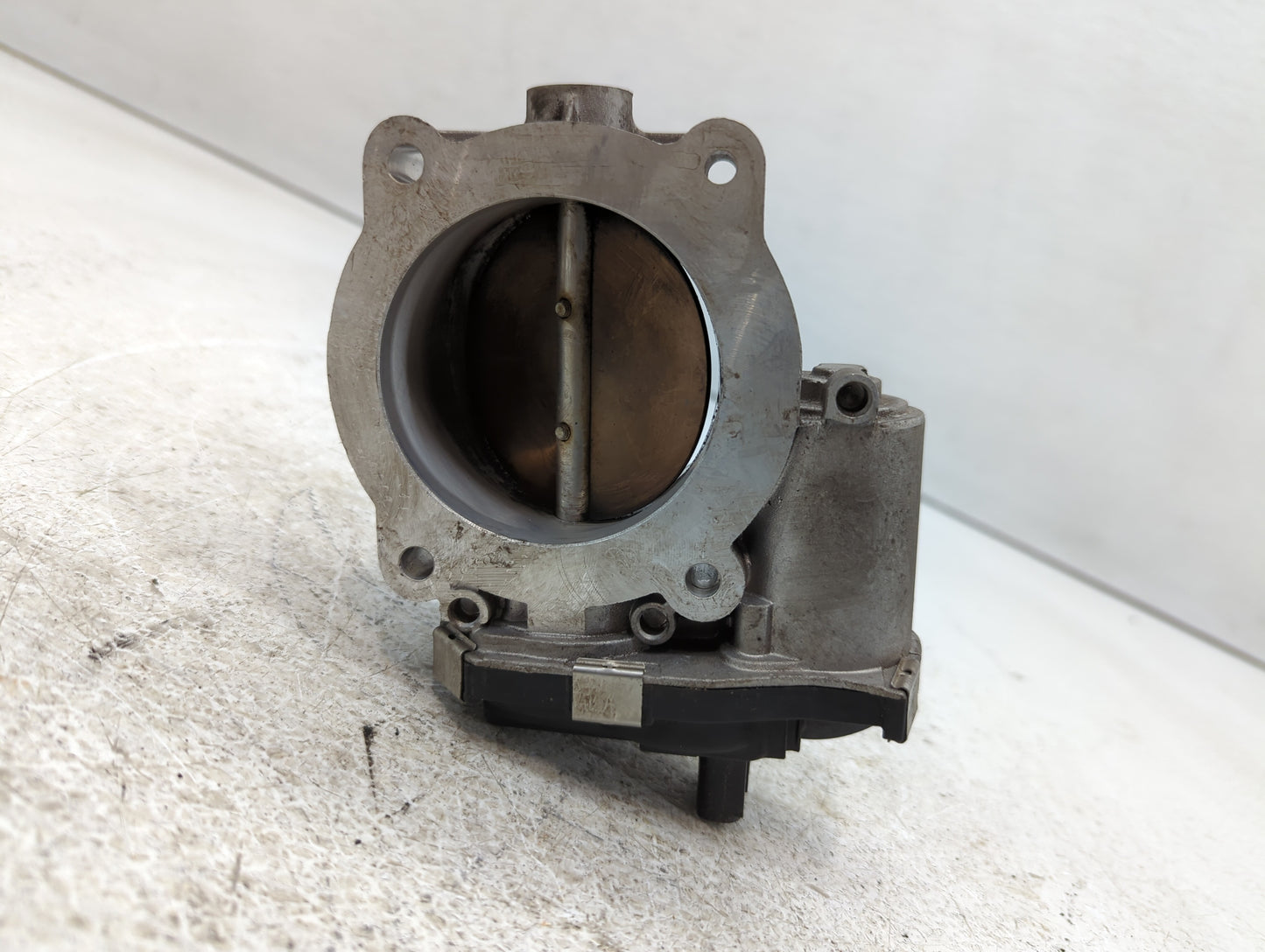 2014-2015 Chevrolet Silverado 1500 Throttle Body P/N:12632171BA Fits Fits 2014 2015 OEM Used Auto Parts - Oemusedautoparts1.