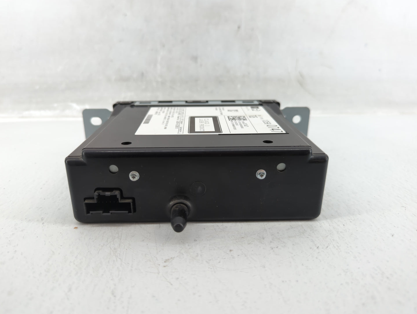 2014 Chevrolet Silverado 1500 Radio AM FM Cd Player Receiver Replacement P/N:13590747 Fits Fits 2013 2015 OEM Used Auto Part