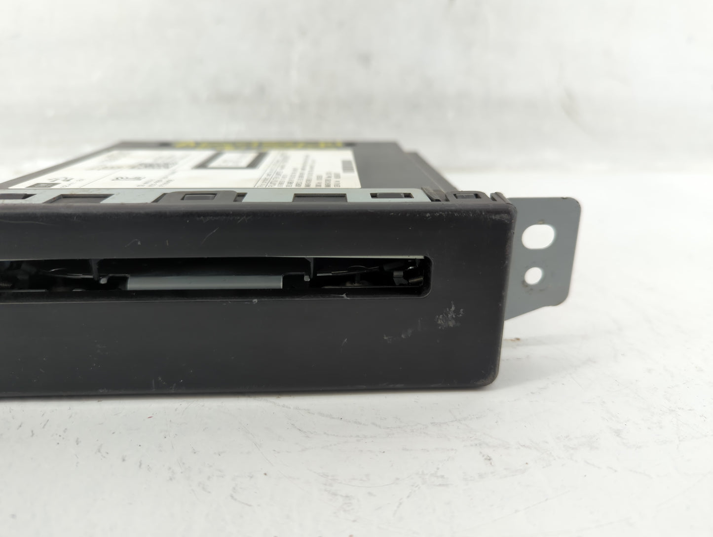 2014-2014 Chevrolet Silverado 1500 Am Fm Cd Player Radio Receiver - Oemusedautoparts1.com