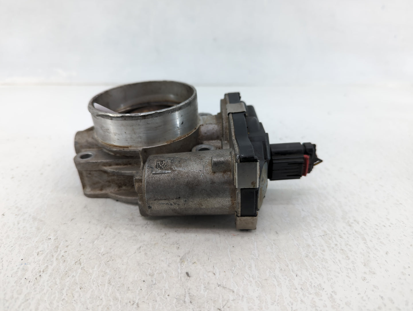 2014-2015 Chevrolet Silverado 1500 Throttle Body P/N:12632171BA Fits Fits 2014 2015 OEM Used Auto Parts - Oemusedautoparts1.