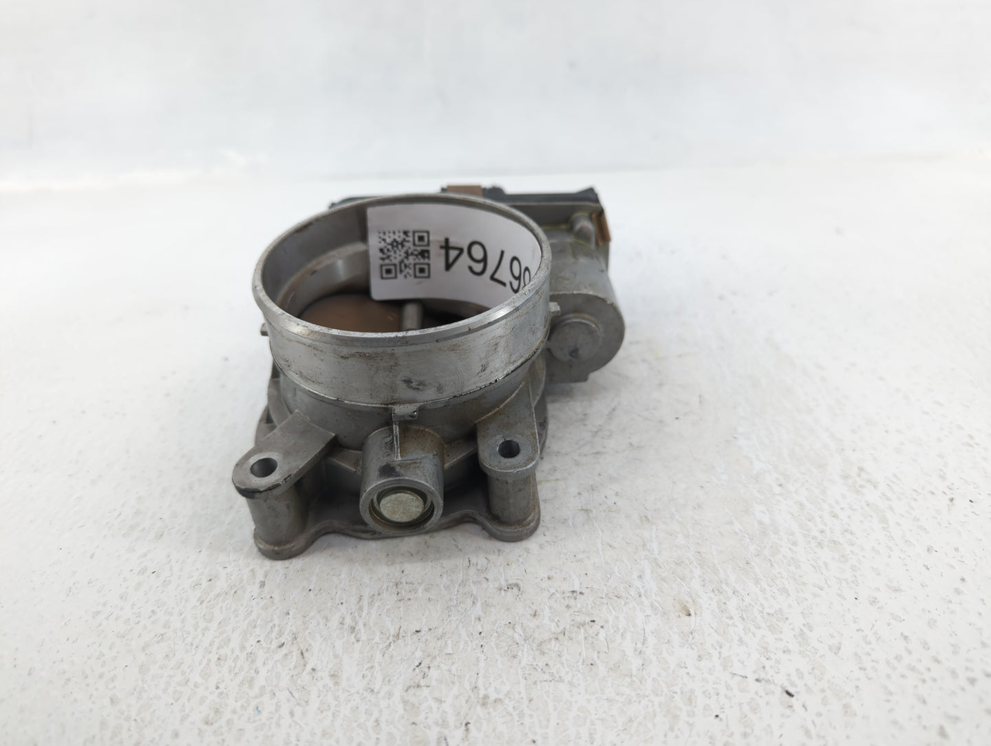 2014-2022 Chevrolet Silverado 1500 Throttle Body P/N:12617792 Fits Fits 2014 2015 2016 2017 2018 2019 2020 2021 2022 OEM Use