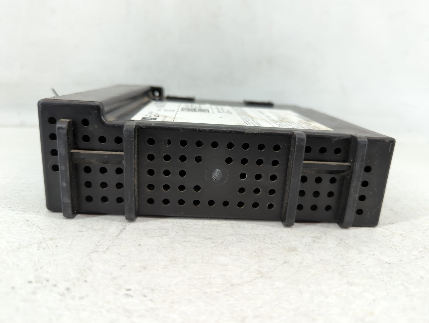 2014-2014 Chevrolet Silverado 1500 Am Fm Cd Player Radio Receiver - Oemusedautoparts1.com