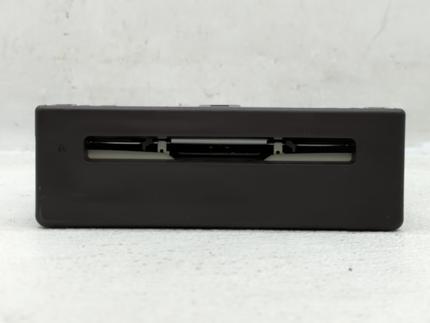 2014-2014 Chevrolet Silverado 1500 Am Fm Cd Player Radio Receiver - Oemusedautoparts1.com