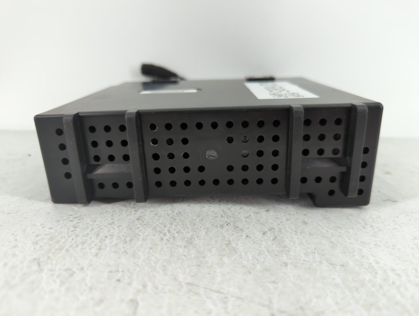 2014 Chevrolet Silverado 1500 Radio AM FM Cd Player Receiver Replacement P/N:13592804 Fits Fits 2013 2015 OEM Used Auto Part