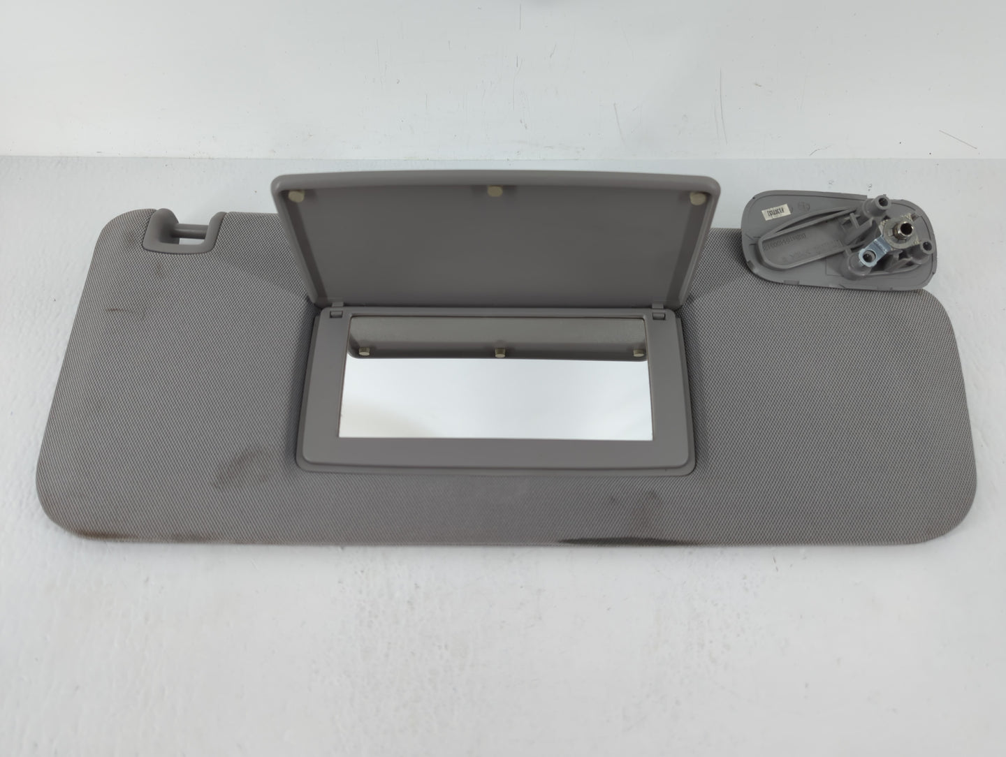 2014-2019 Chevrolet Silverado 1500 Sun Visor Shade Replacement Passenger Right Mirror Fits Fits 2014 2015 2016 2017 2018 201