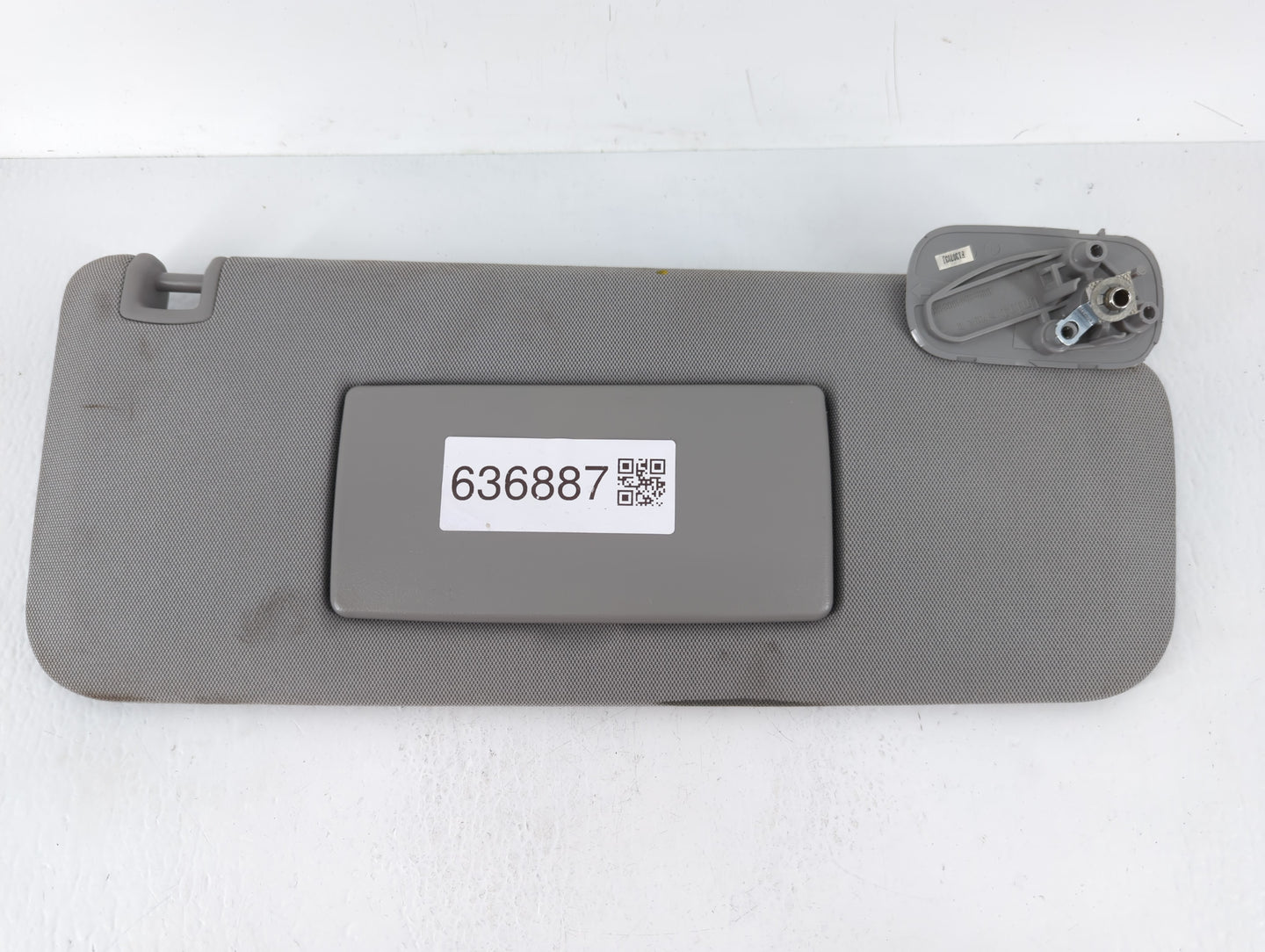 2014-2019 Chevrolet Silverado 1500 Sun Visor Shade Replacement Passenger Right Mirror Fits Fits 2014 2015 2016 2017 2018 201