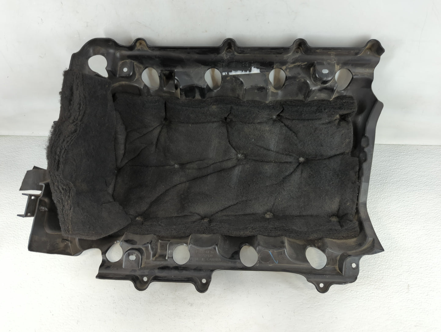 2014 Chevrolet Silverado 1500 Engine Cover - Oemusedautoparts1.com