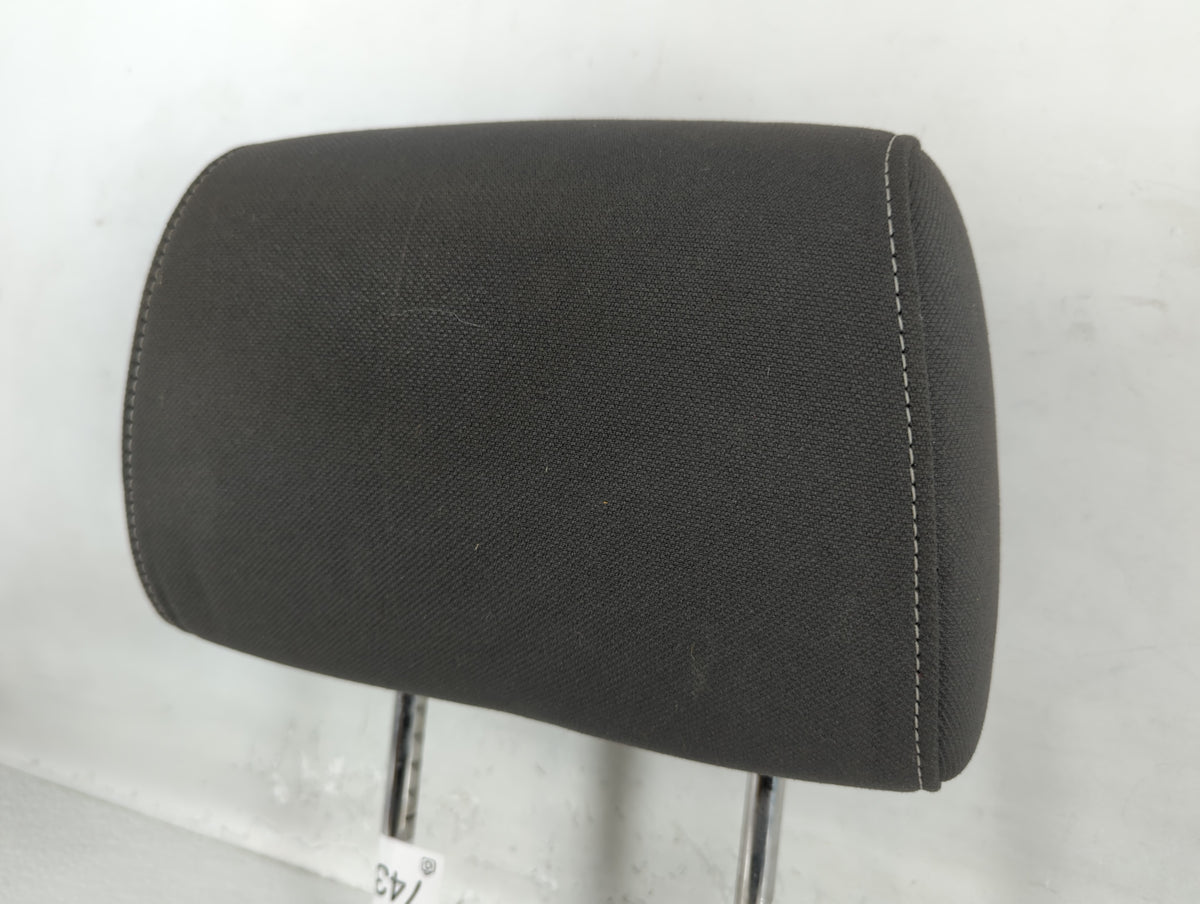 Chevrolet Silverado 1500 Headrest Head Rest Rear Center Seat Black - Oemusedautoparts1.com