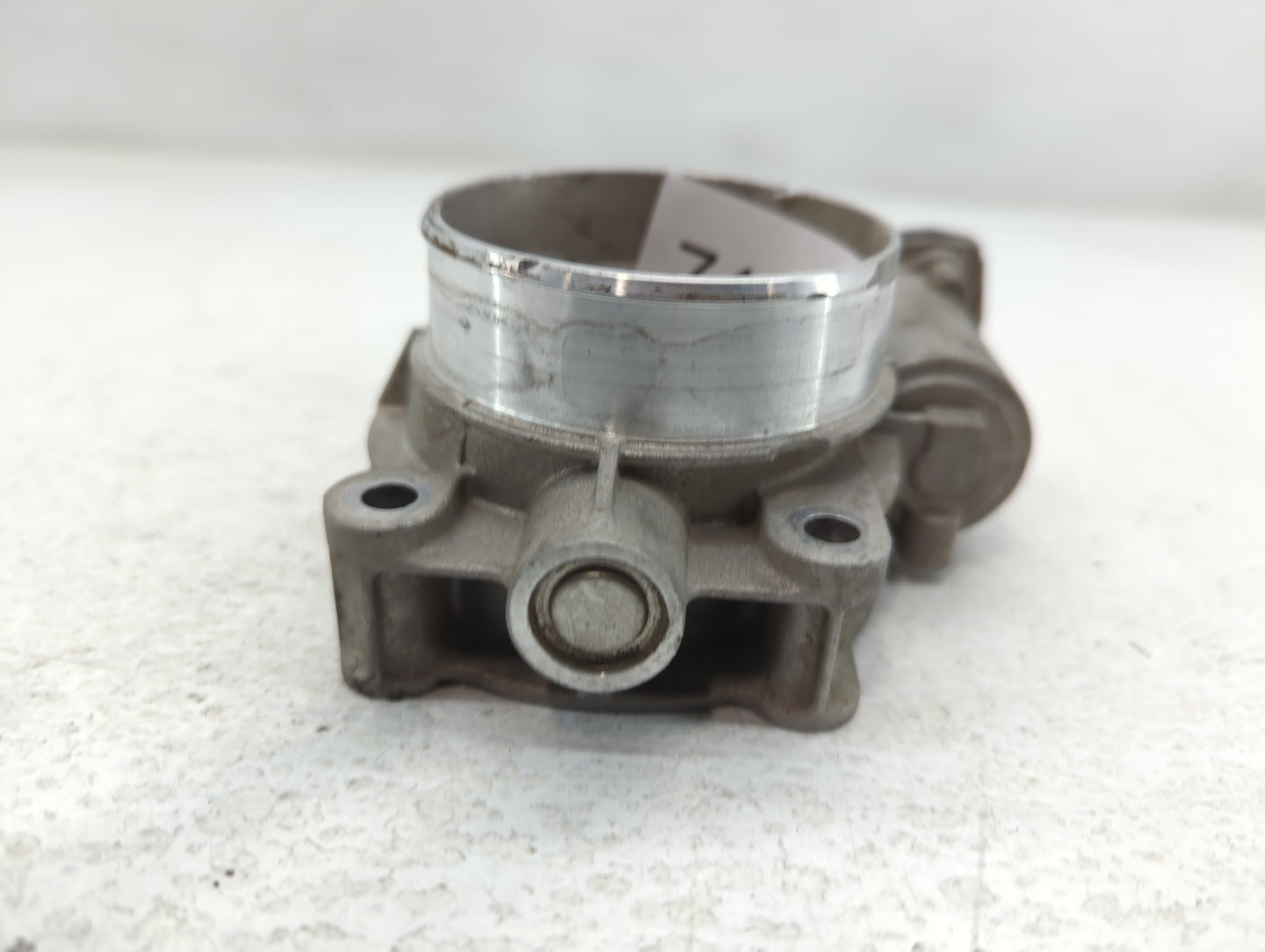 2014-2015 Chevrolet Silverado 1500 Throttle Body P/N:12632171BA Fits Fits 2014 2015 OEM Used Auto Parts - Oemusedautoparts1.