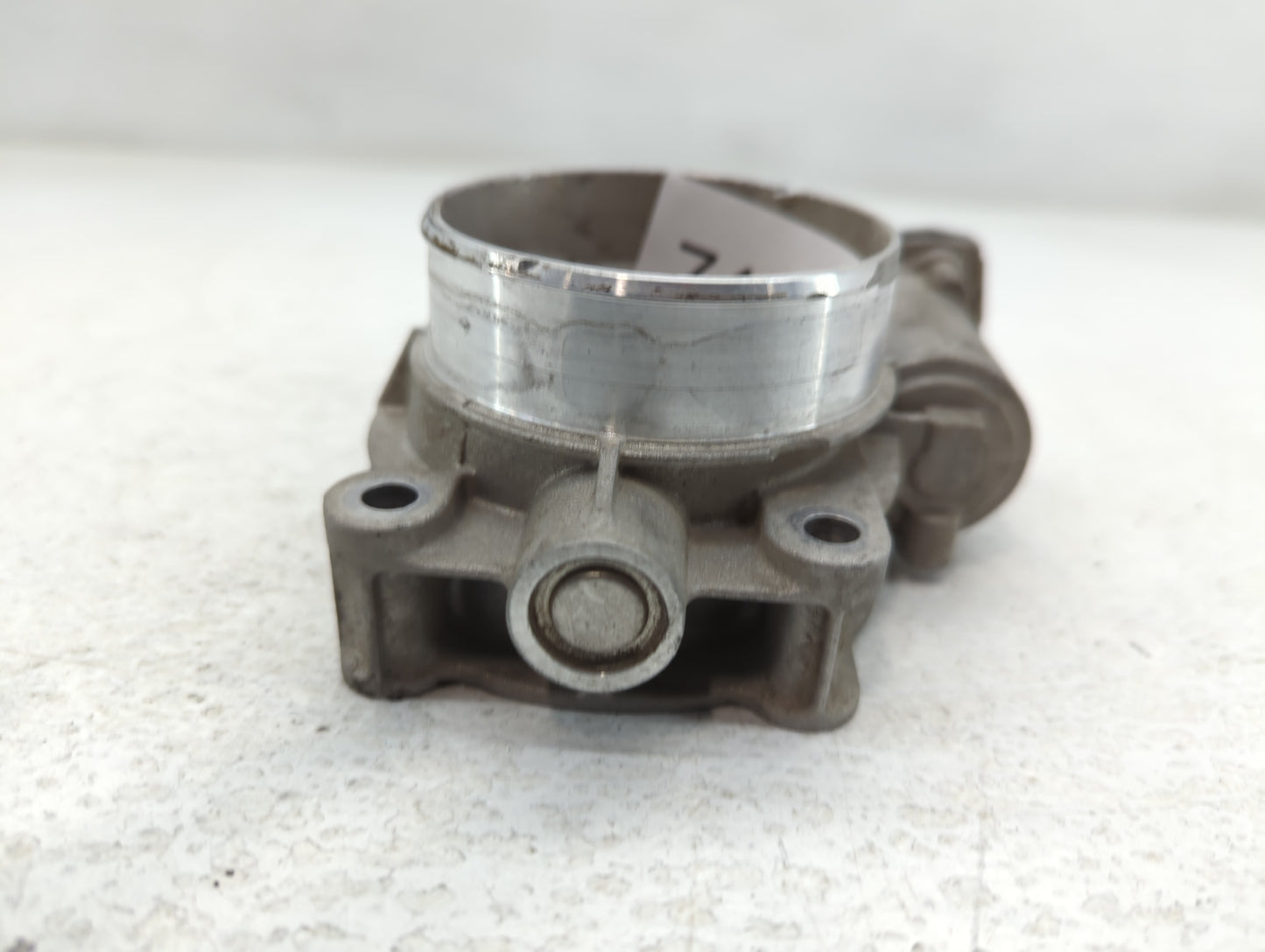 2014-2015 Chevrolet Silverado 1500 Throttle Body P/N:12632171BA Fits Fits 2014 2015 OEM Used Auto Parts - Oemusedautoparts1.