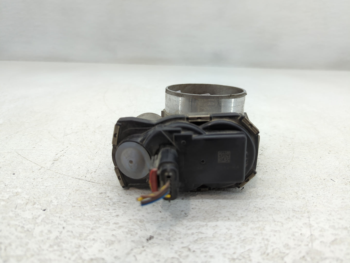 2014-2015 Chevrolet Silverado 1500 Throttle Body P/N:12632171BA Fits Fits 2014 2015 OEM Used Auto Parts - Oemusedautoparts1.