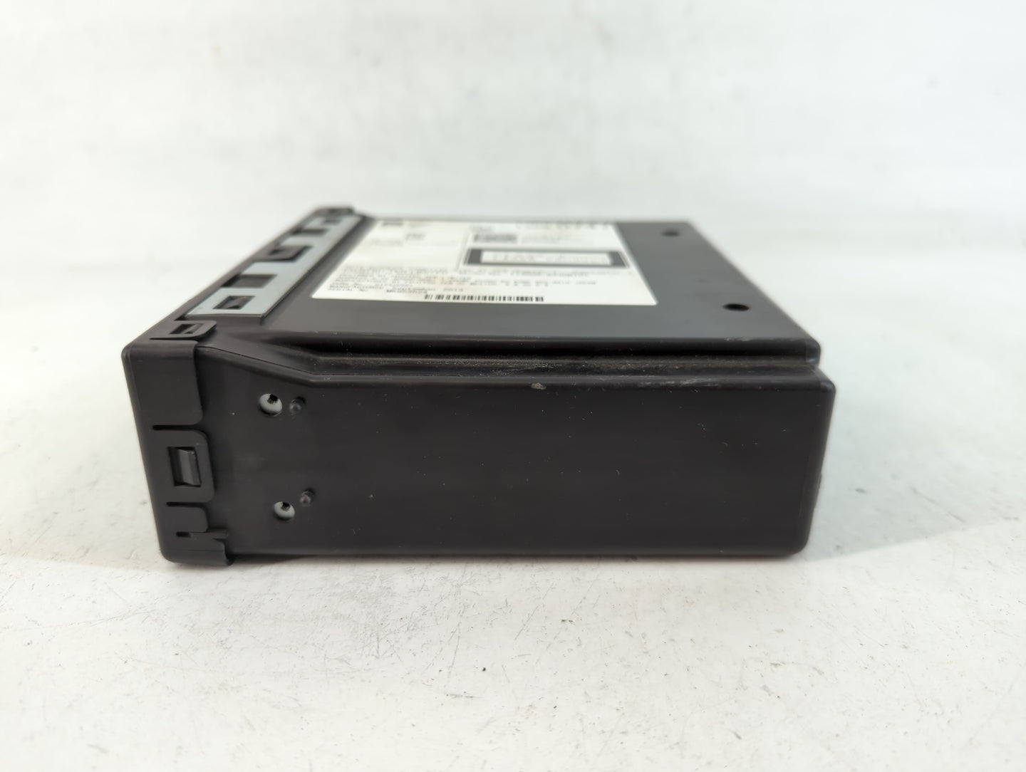 2014 Chevrolet Silverado 1500 Radio AM FM Cd Player Receiver Replacement P/N:13590747 Fits Fits 2013 2015 OEM Used Auto Part