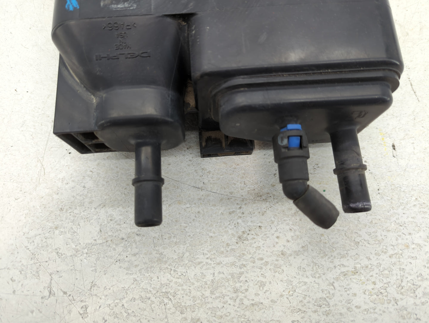2014 Chevrolet Silverado 1500 Fuel Vapor Charcoal Canister - Oemusedautoparts1.com