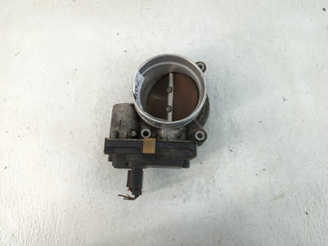2014-2015 Chevrolet Silverado 1500 Throttle Body P/N:12617792 Fits Fits 2014 2015 OEM Used Auto Parts - Oemusedautoparts1.co