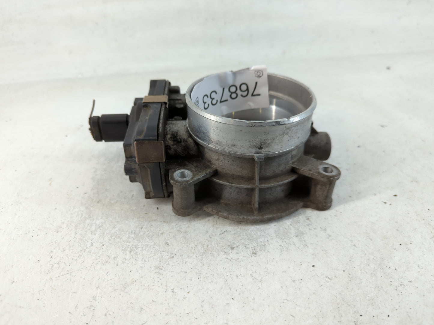 2014-2015 Chevrolet Silverado 1500 Throttle Body P/N:12617792 Fits Fits 2014 2015 OEM Used Auto Parts - Oemusedautoparts1.co