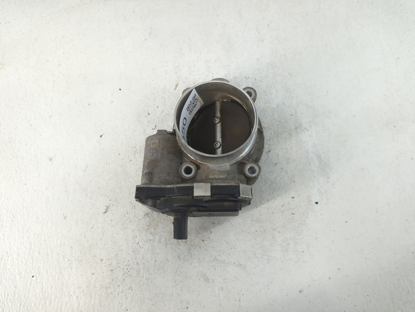 2014-2015 Chevrolet Silverado 1500 Throttle Body P/N:12632171BA Fits Fits 2014 2015 OEM Used Auto Parts - Oemusedautoparts1.