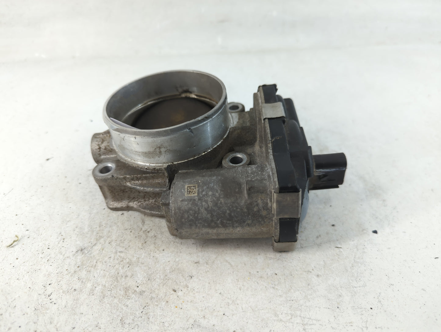 2014-2015 Chevrolet Silverado 1500 Throttle Body P/N:12632171BA Fits Fits 2014 2015 OEM Used Auto Parts - Oemusedautoparts1.