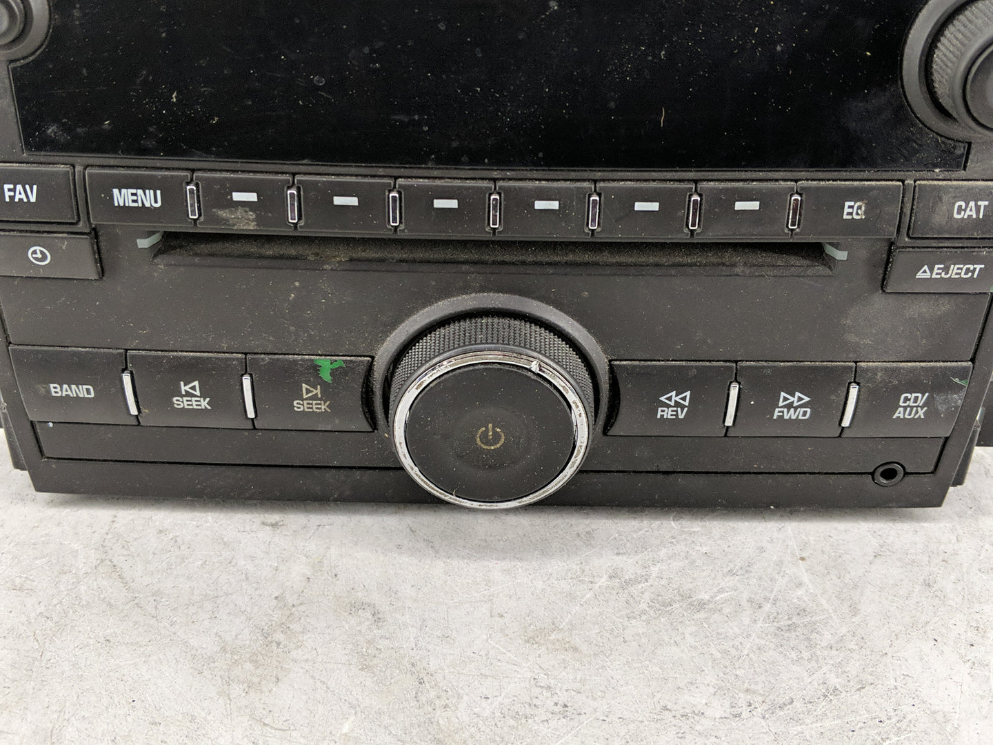 2007-2014 Chevrolet Silverado 2500 Radio AM FM Cd Player Receiver Replacement P/N:28068789 20942015 Fits OEM Used Auto Parts