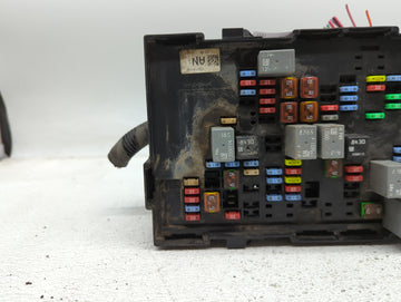 2014 Chevrolet Silverado 2500 Fusebox Fuse Box Panel Relay Module P/N:22798215 Fits Fits 2010 2011 2012 2013 OEM Used Auto Parts