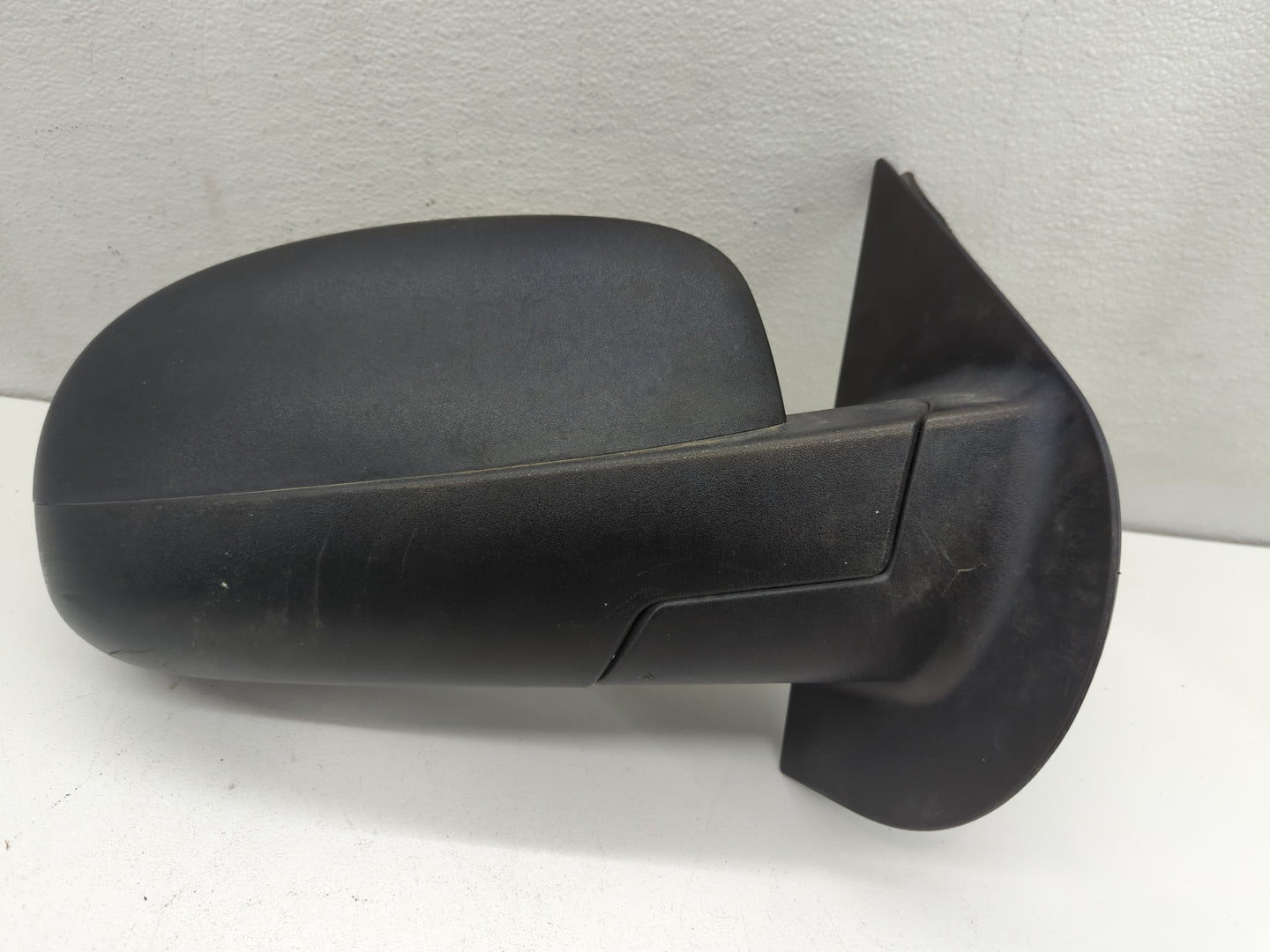2007-2014 Chevrolet Silverado 2500 Passenger Side View Mirror - Right Door Mirror OEM Used - Oemusedautoparts1.com
