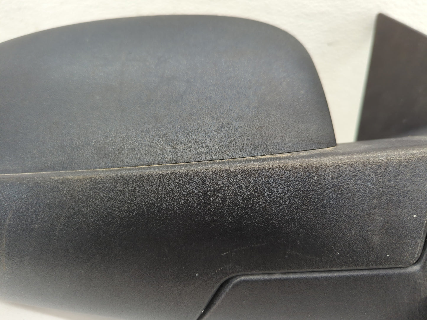 2007-2014 Chevrolet Silverado 2500 Passenger Side View Mirror - Right Door Mirror OEM Used - Oemusedautoparts1.com
