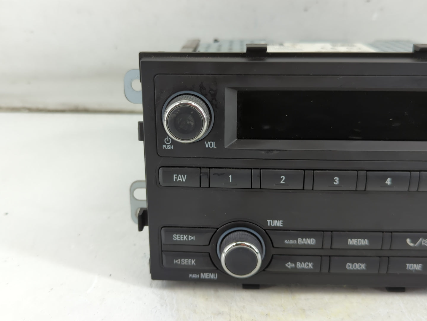 2014 Chevrolet Sonic Radio AM FM Cd Player Receiver Replacement P/N:95407055 Fits OEM Used Auto Parts - Oemusedautoparts1.co