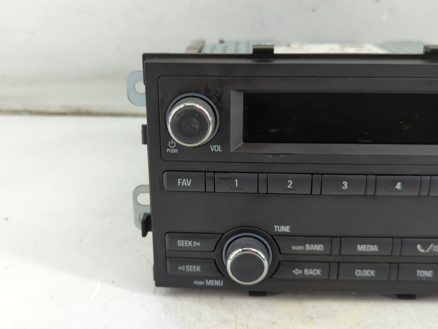 2014 Chevrolet Sonic Radio AM FM Cd Player Receiver Replacement P/N:95407055 Fits OEM Used Auto Parts - Oemusedautoparts1.co