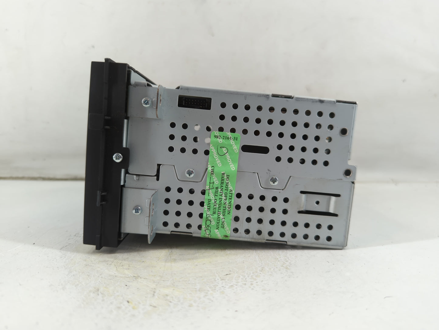 2014 Chevrolet Sonic Radio AM FM Cd Player Receiver Replacement P/N:95407055 Fits OEM Used Auto Parts - Oemusedautoparts1.co