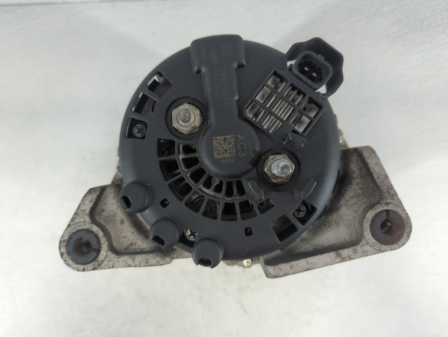 2012-2019 Chevrolet Sonic Alternator Replacement Generator Charging Assembly Engine OEM P/N:13579663 Fits OEM Used Auto Part
