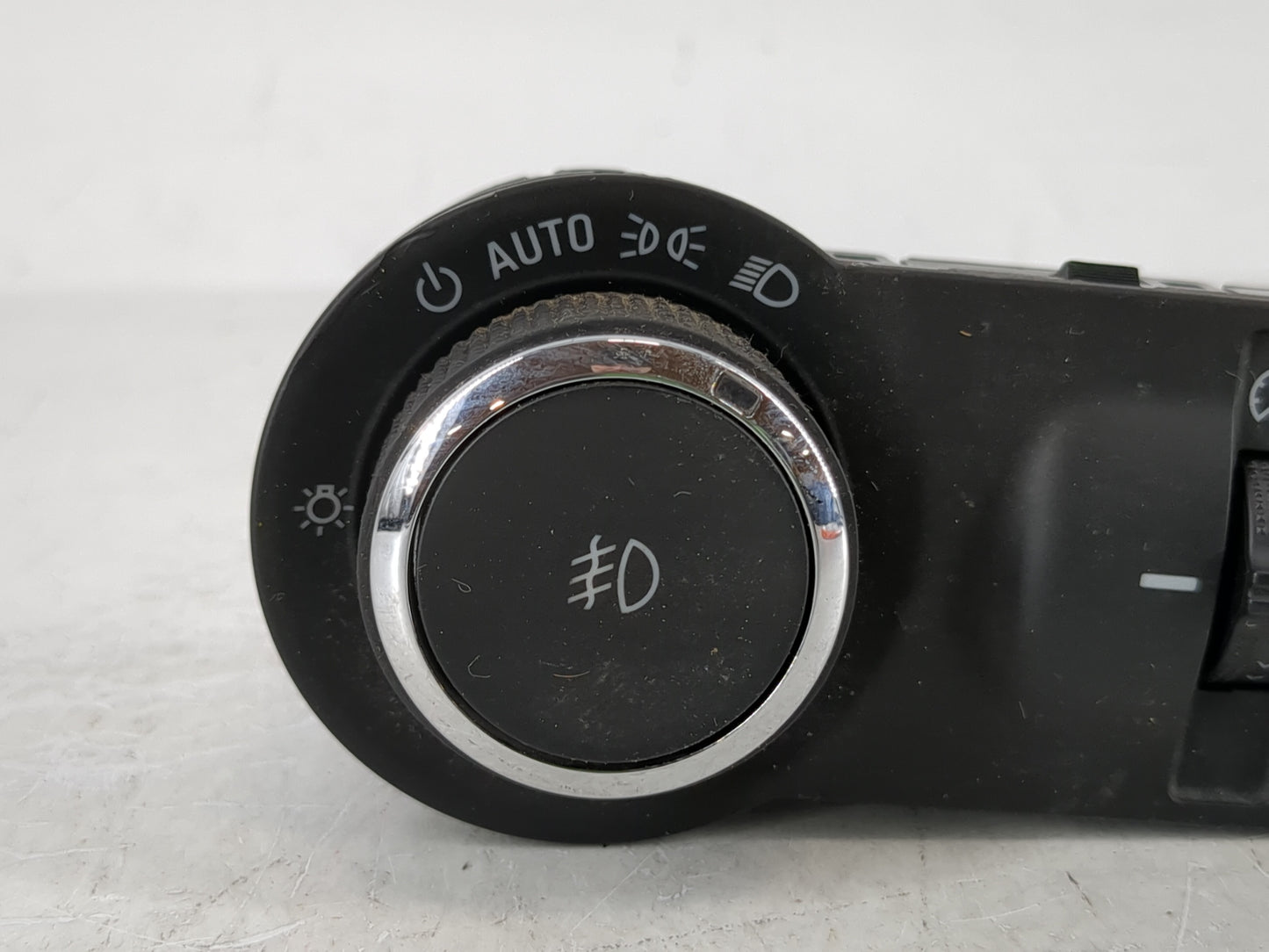 2014 Chevrolet Sonic Headlight Head Light Switch Lamp Control - Oemusedautoparts1.com