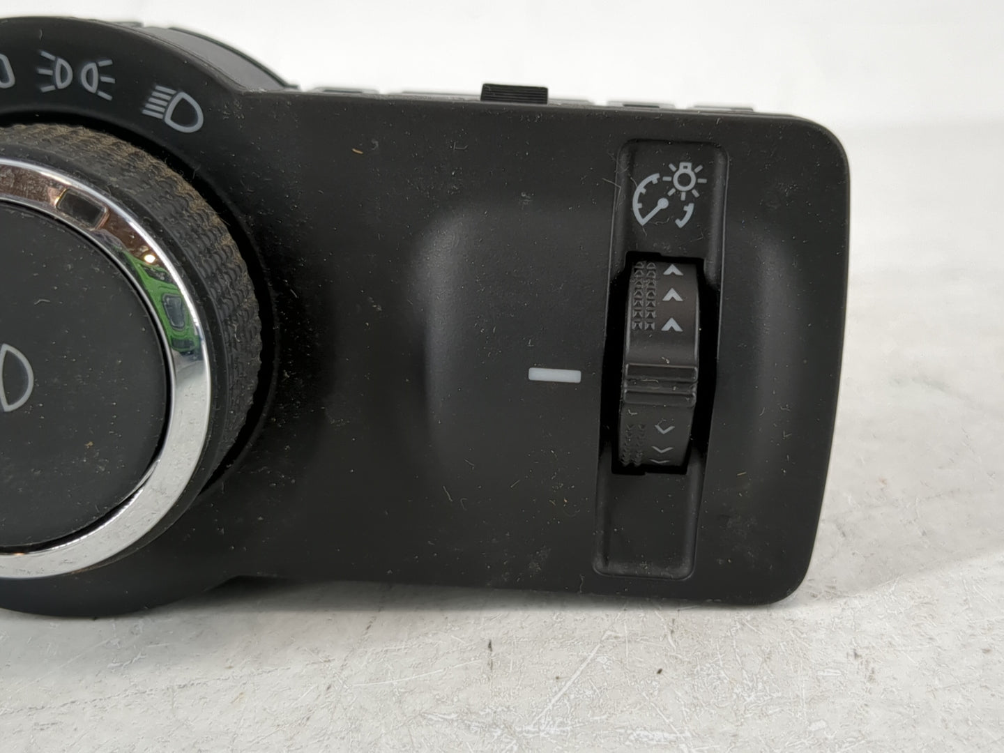 2014 Chevrolet Sonic Headlight Head Light Switch Lamp Control - Oemusedautoparts1.com