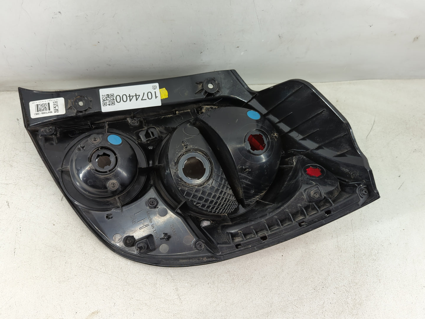 2012-2016 Chevrolet Sonic Tail Light Assembly Driver Left OEM P/N:95470356 Fits Fits 2012 2013 2014 2015 2016 OEM Used Auto 