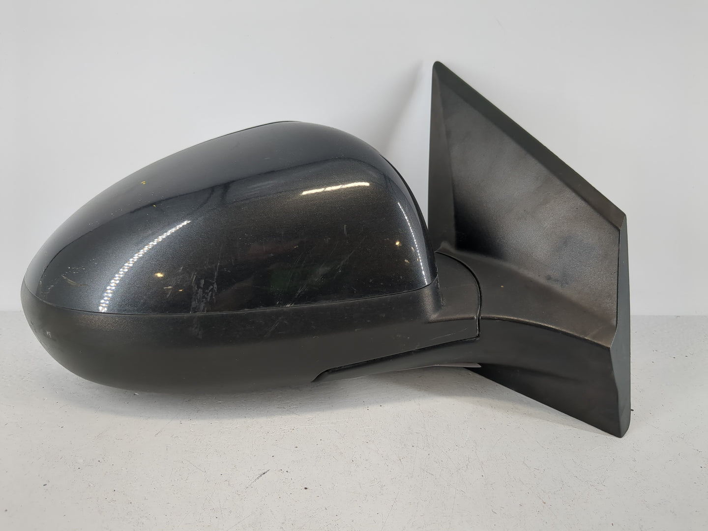 2013-2014 Chevrolet Sonic Passenger Side View Mirror - Right Door Mirror OEM Used - Oemusedautoparts1.com